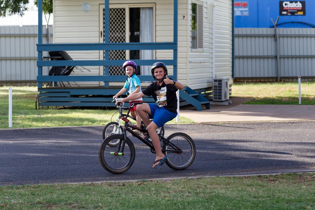 Nrma Dubbo Holiday Park Hotell Eksteriør bilde