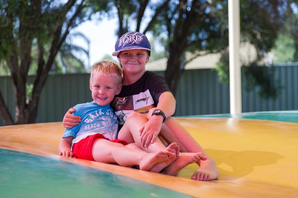 Nrma Dubbo Holiday Park Hotell Eksteriør bilde